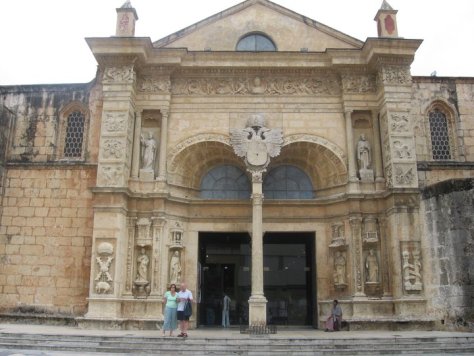 ingresso-primada-catedral-de-america-Santo-Domingo