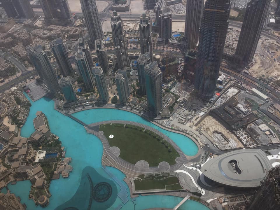 vista-124-piano-burj-khalifa-dubai