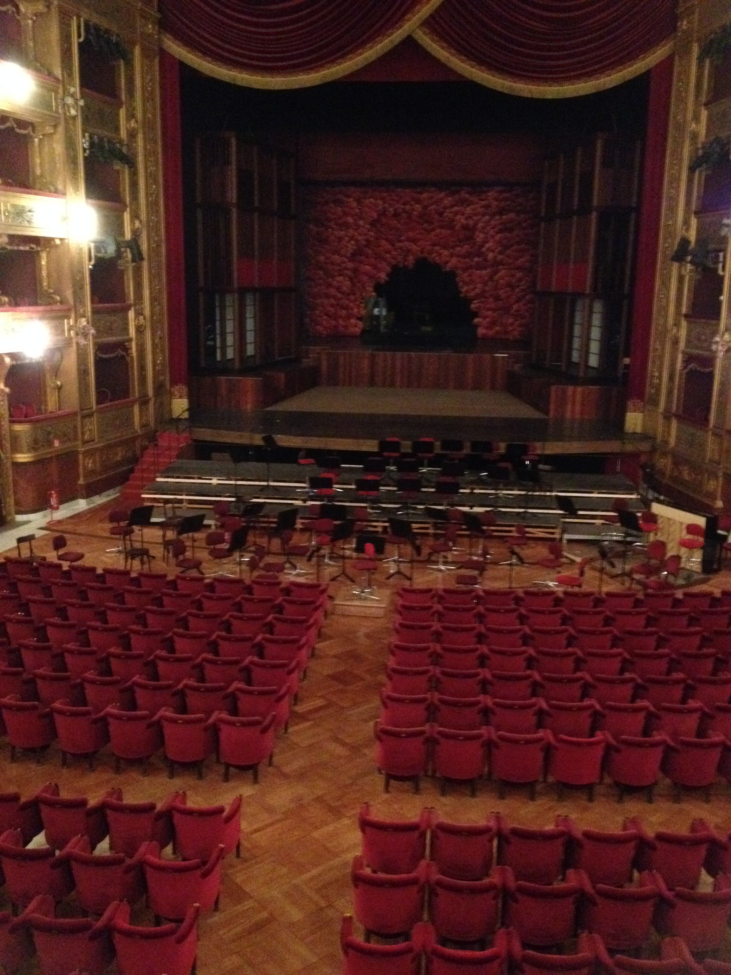 interno-teatro-palermo1