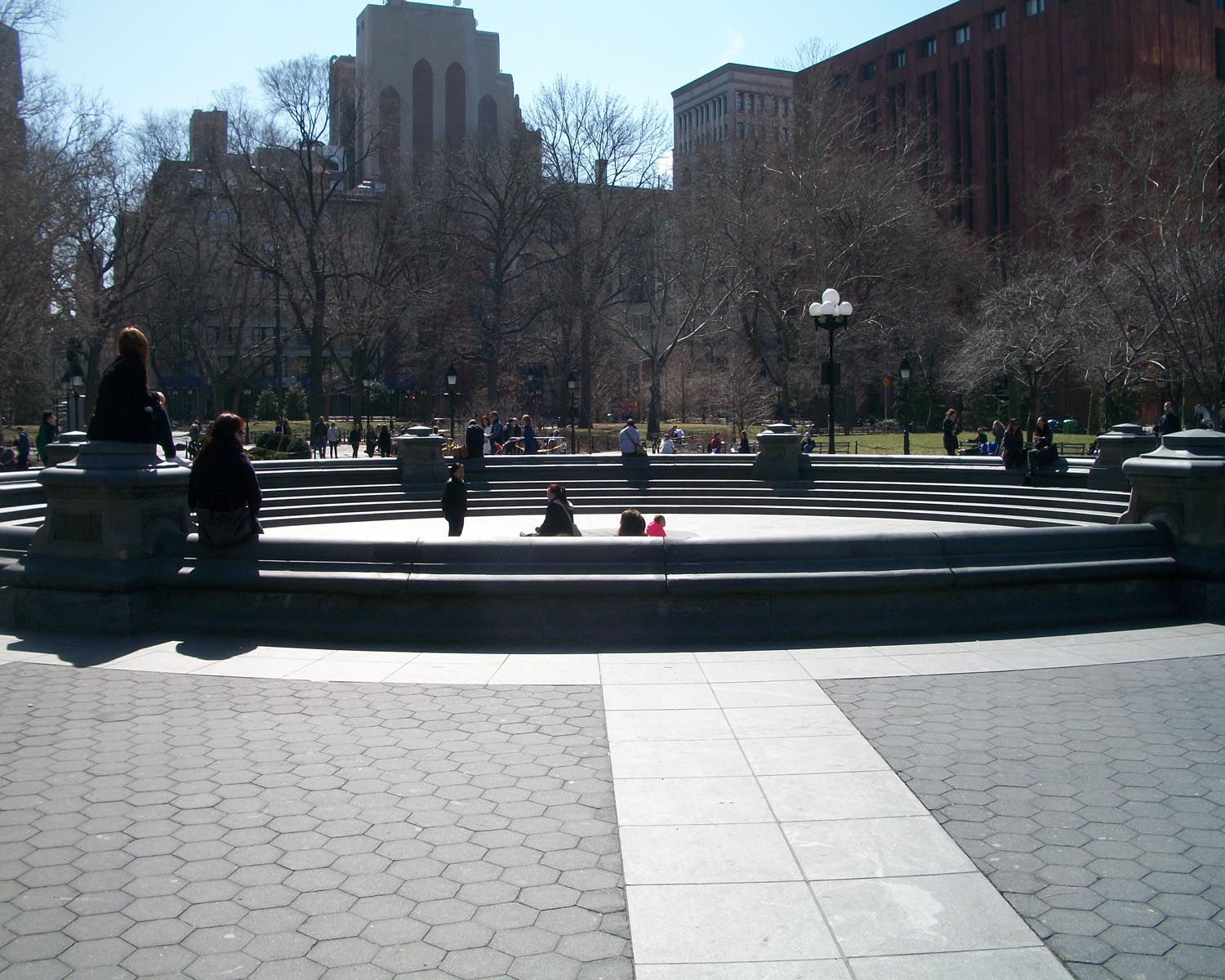 washington-square-fountain