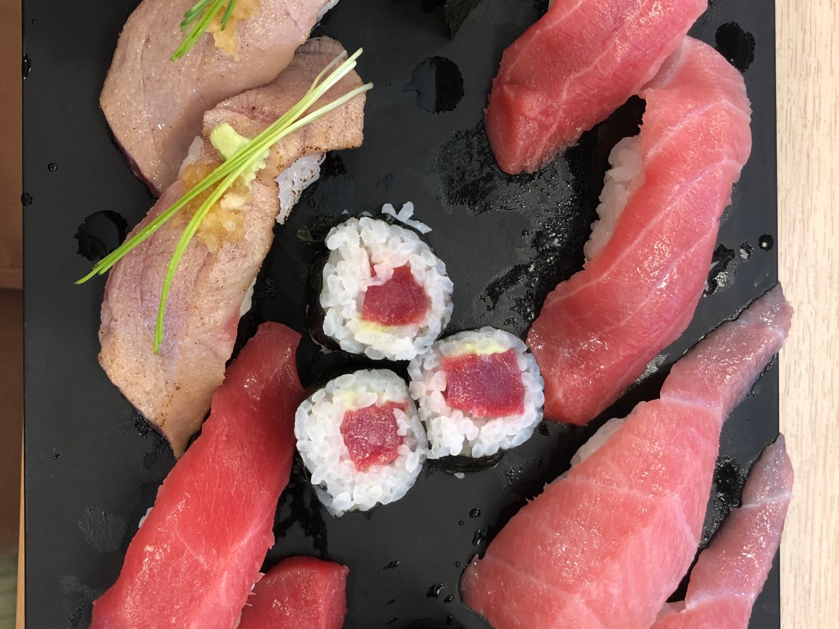 Tsukiji Sushi Outer market